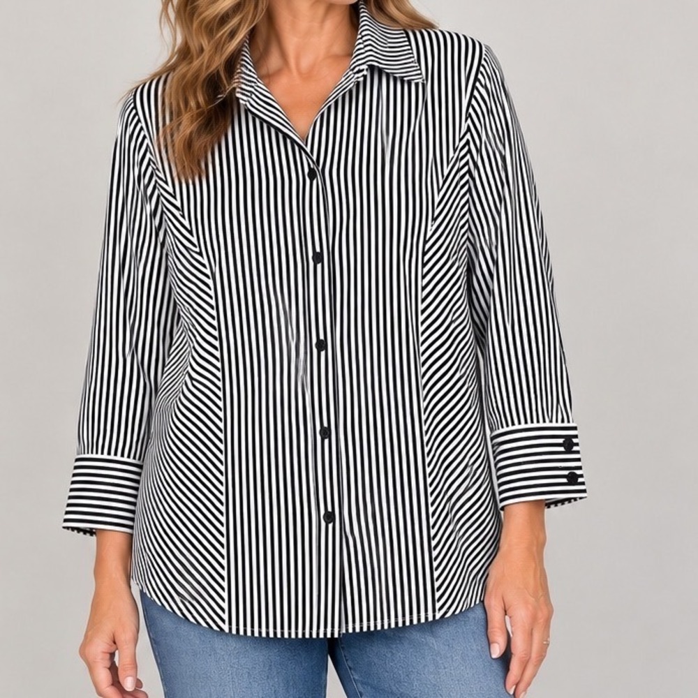 Chicos No Iron Black White Striped Button Down Shirt Size 1 M 8/10 Long Sleeve